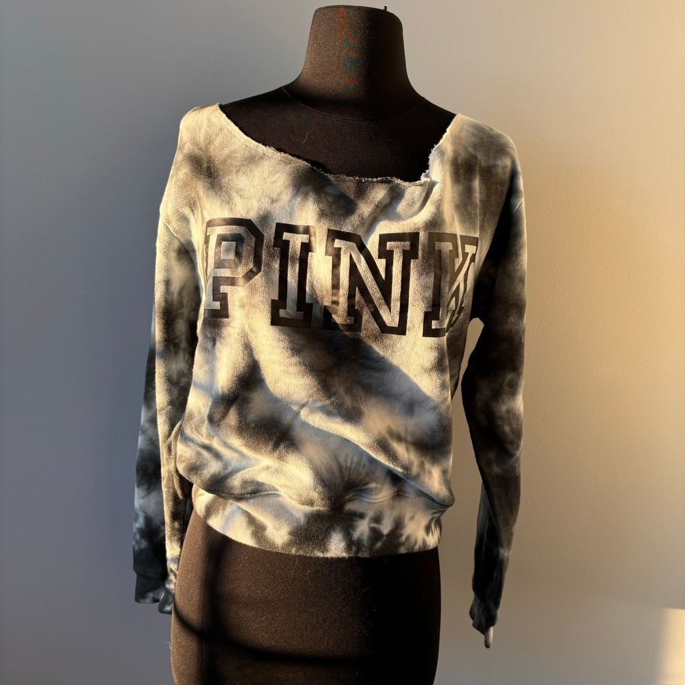 PINK Tie-Dye‎ Cropped Sweatshirt Casual Loungewear Trendy Off-Shoulder Top